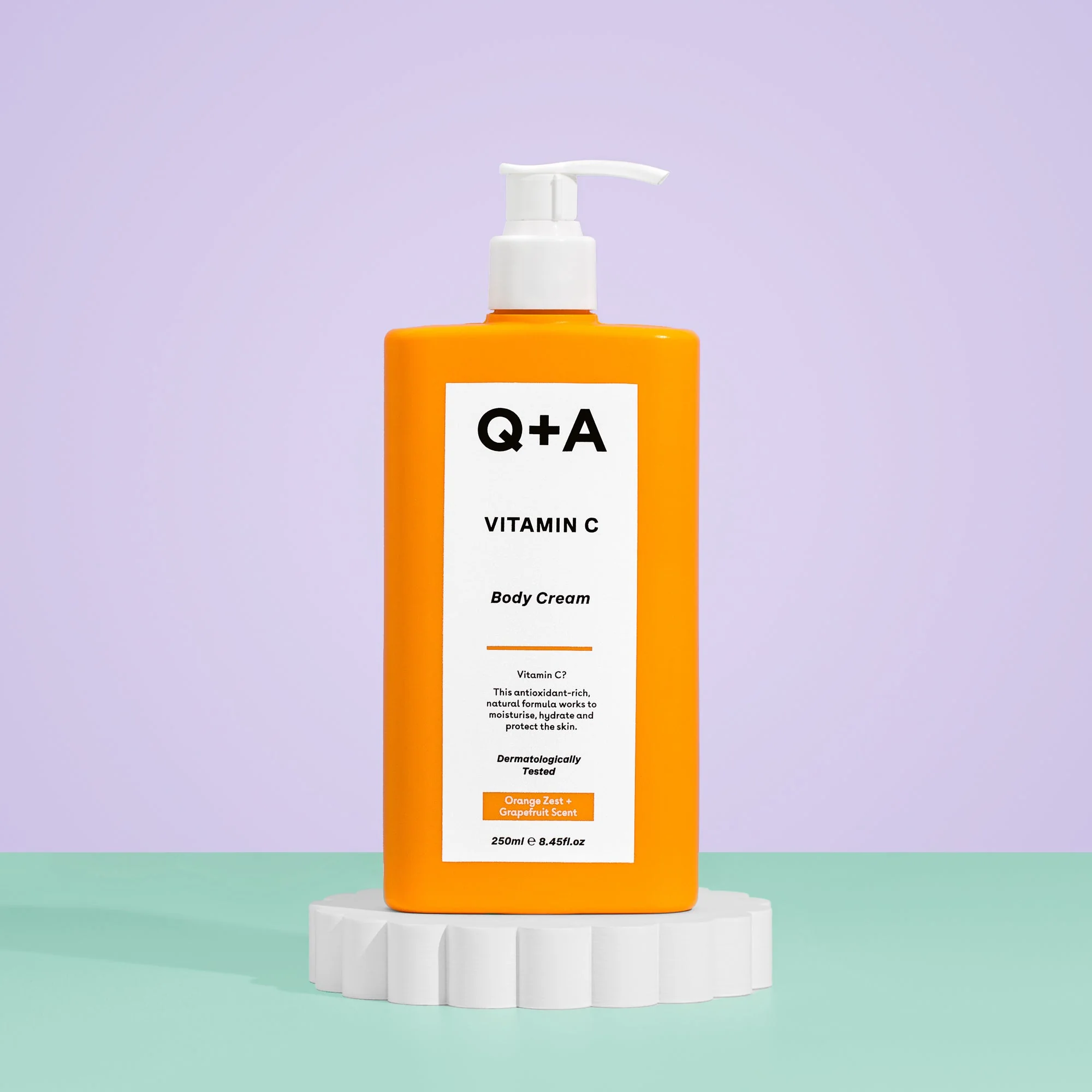 Q+A Duo Vitamine C Corps Crème + Exfoliant